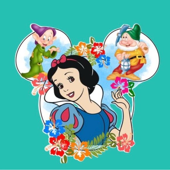 Disney SnowWhite in Magic Dress - Picture 9 of 16